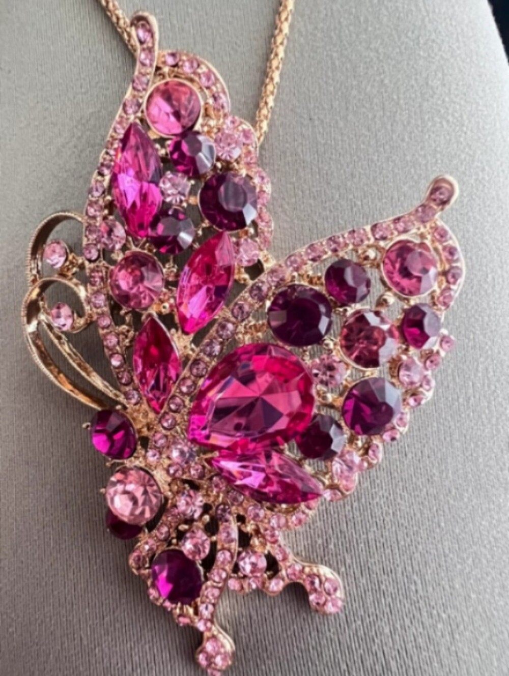 BUTTERFLY IN FLIGHT PINK TOPAZ / GARNET ROSE GOLD 24 INCH POPCORN CHAIN